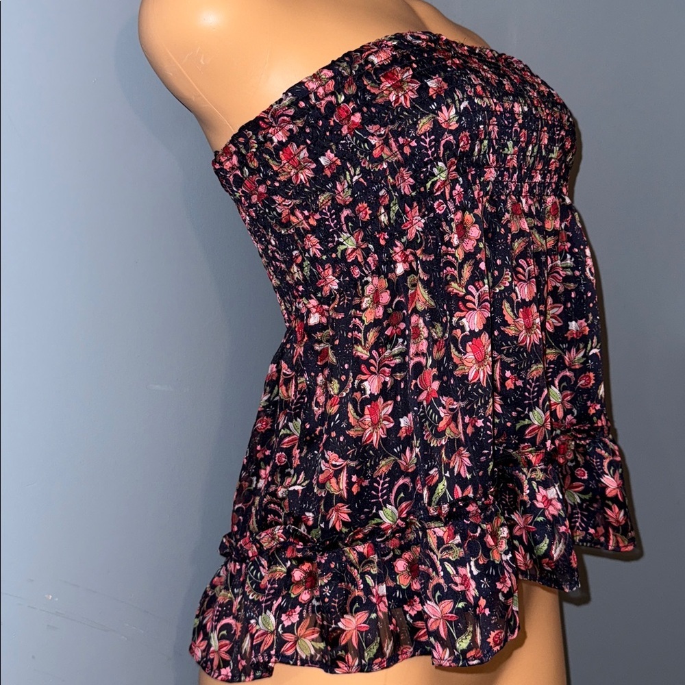 Floral ruffled top - Picture 2 of 4